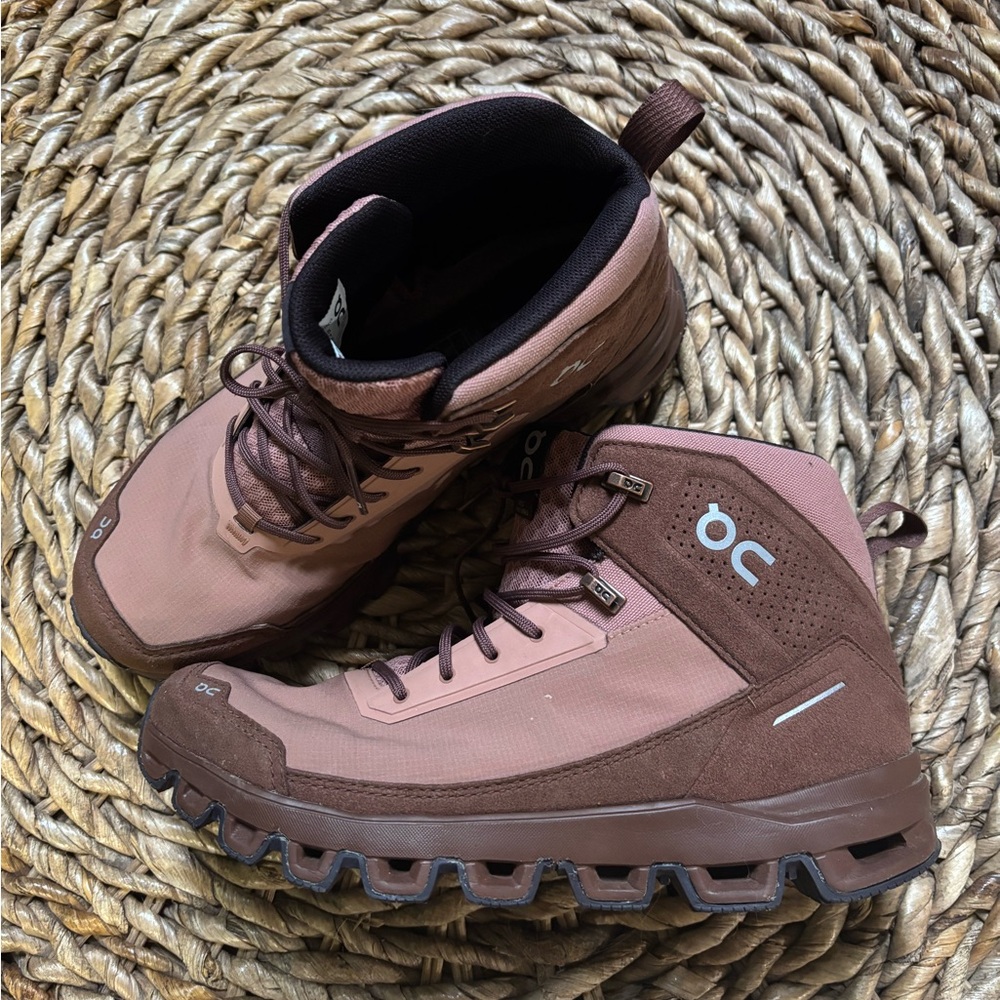 On Cloudrock Waterproof Hiking Shoes 9.5